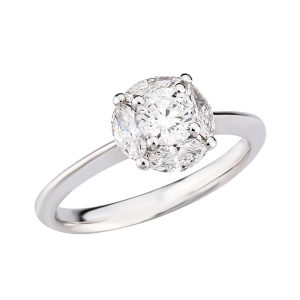 Anello in oro bianco con diamante centrale taglio brillante e diamanti taglio marquise